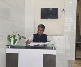 dr-yasir-about-2 dr-yasir-about-2